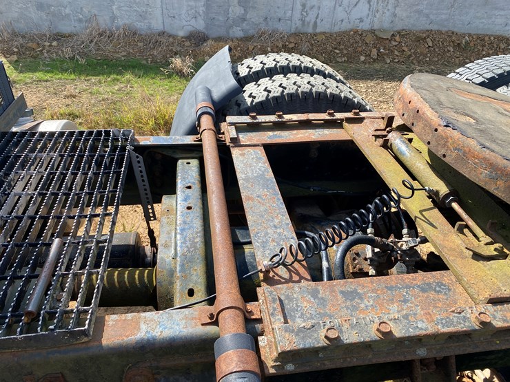 1987-ford-l9000-image-12