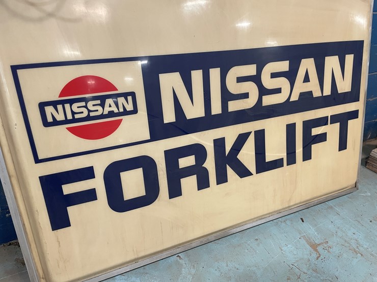 #7230-•-nissan-forklift-lighted-sign-image-13