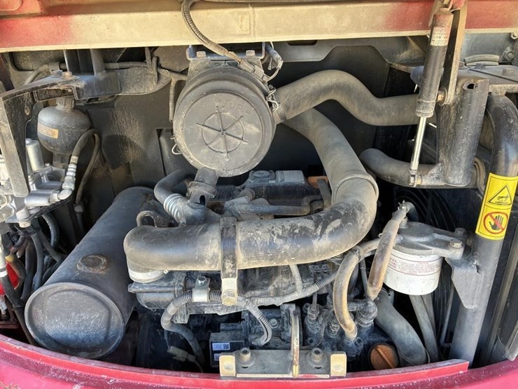 2022-takeuchi-tb230-image-19