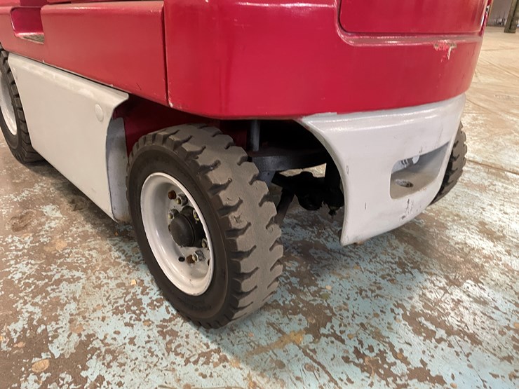 #5568-•-toyota-7-runner-1,500-lbs.-electric-forklift-image-22