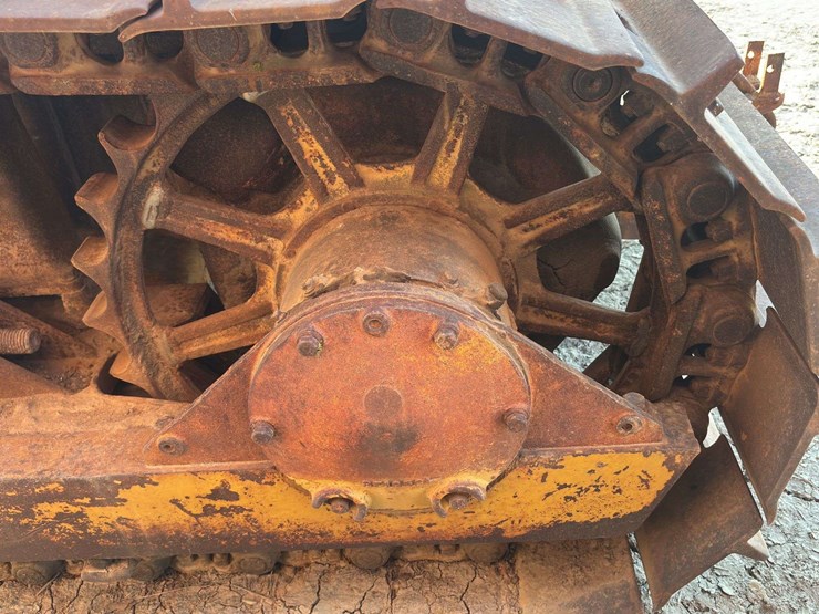 caterpillar-d6-image-24