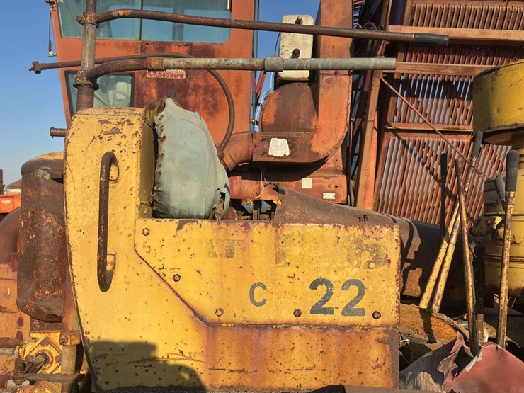 caterpillar-d6-image-35