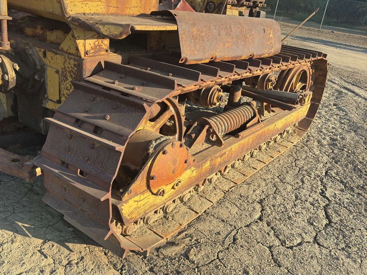 caterpillar-d6-image-19