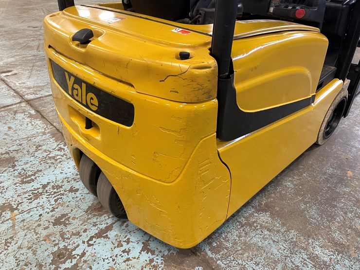 #5565-•-2020-yale-erp040-electric-forklift-image-28