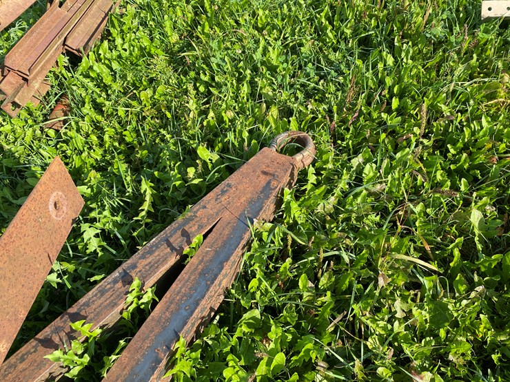 #1630-•-(2)-steel-trailer-tongues-image-7