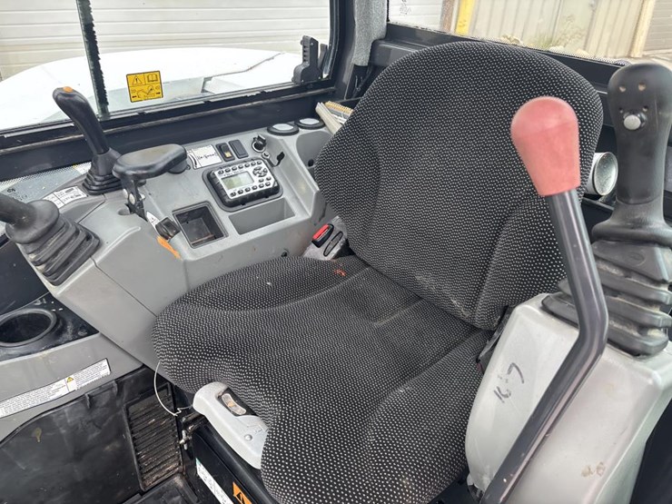 2019-bobcat-e85-image-44