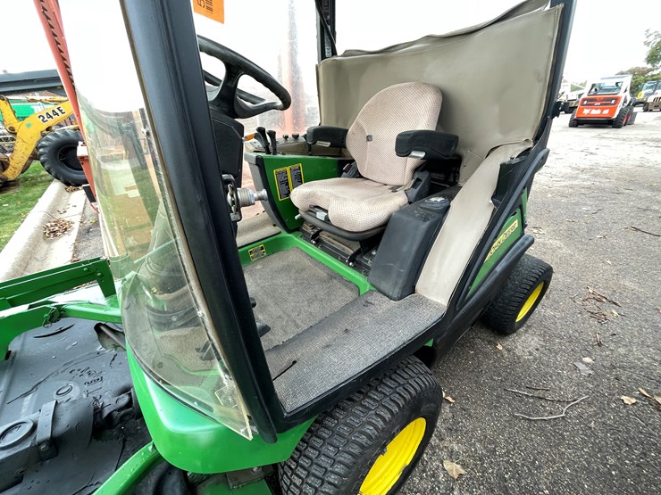 john-deere-1575-image-20