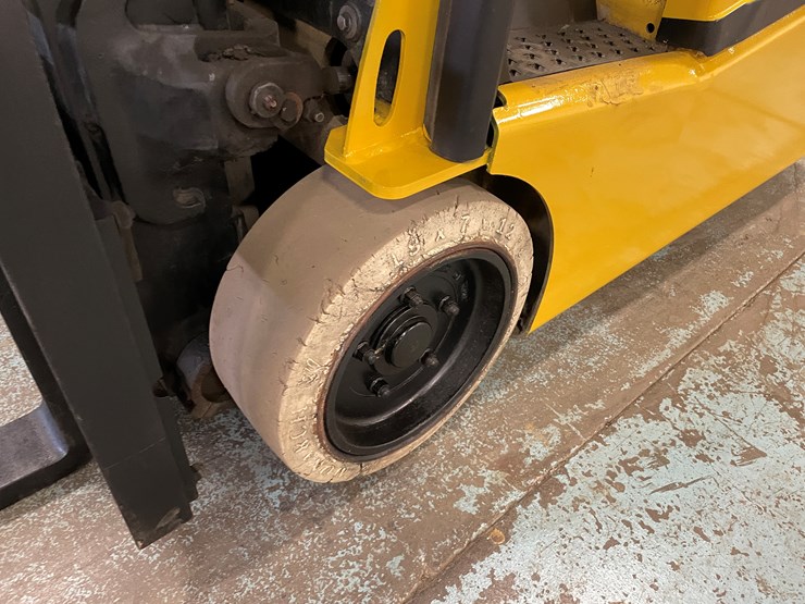 #5565-•-2020-yale-erp040-electric-forklift-image-15