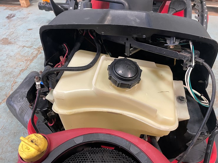 #7236-•-poulan-pro-xt-42"-riding-mower,-needs-head-gasket-image-21