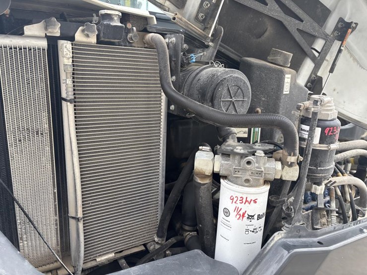 2019-bobcat-e85-image-21