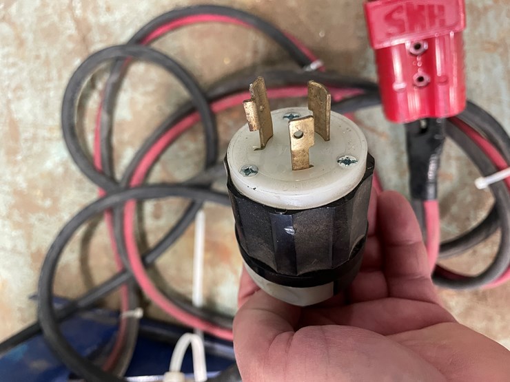 #7221-•-enersys-12-cell-battery-charger-image-7