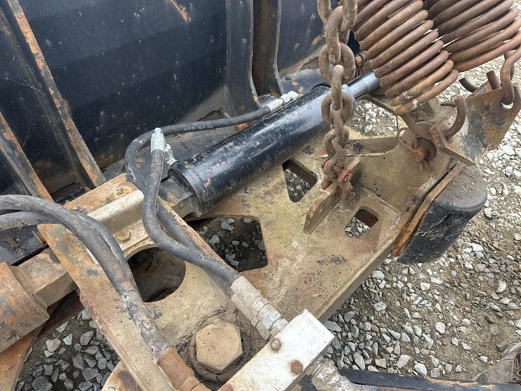 2004-caterpillar-3126-image-33