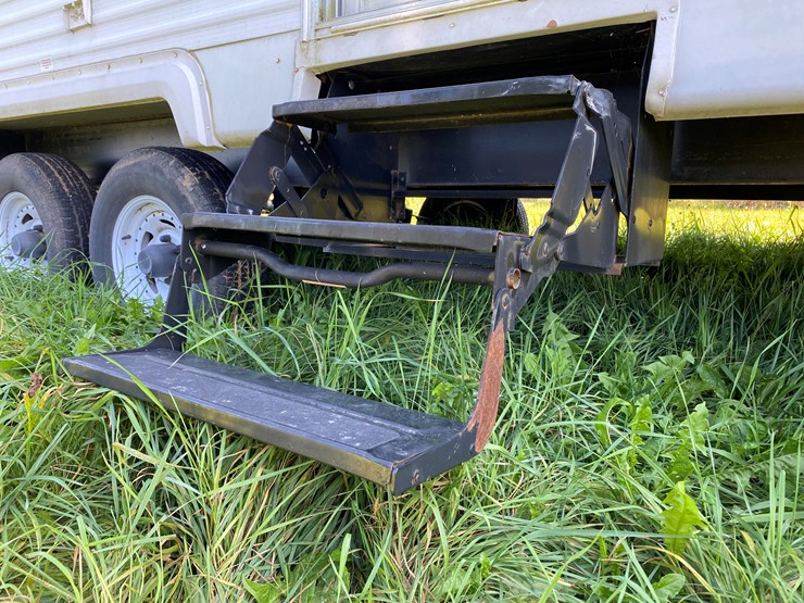 #1607-•-keystone-sprinter-360fk-camper,-(no-title)-image-14