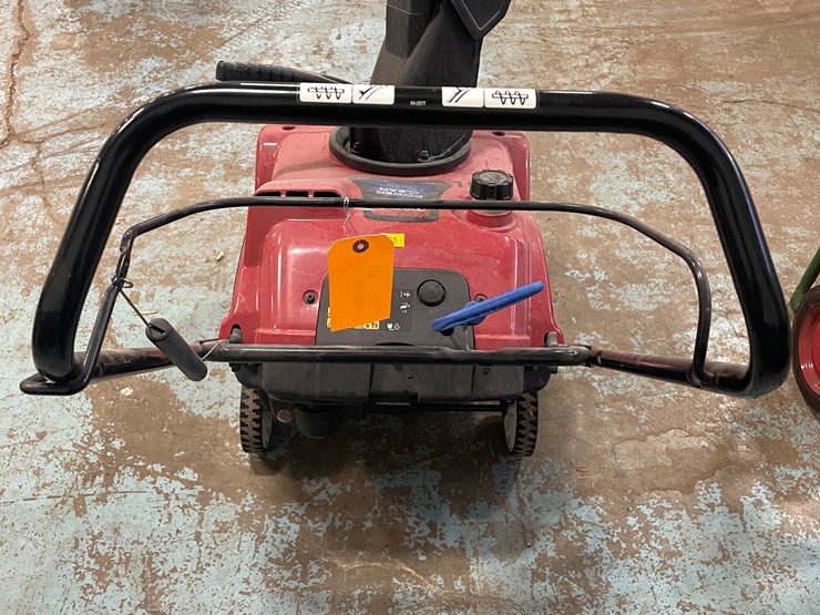 #7238-•-toro-power-clear-snowblower-image-5