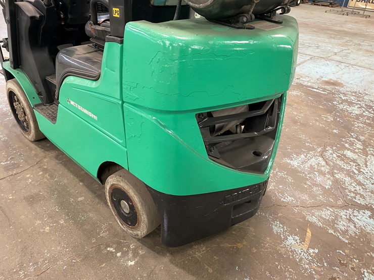 2018-mitsubishi-fgc25n-image-30