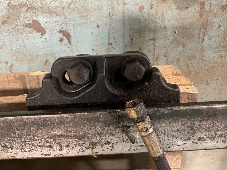 #7204-•-forklift-side-shift-plate-image-5