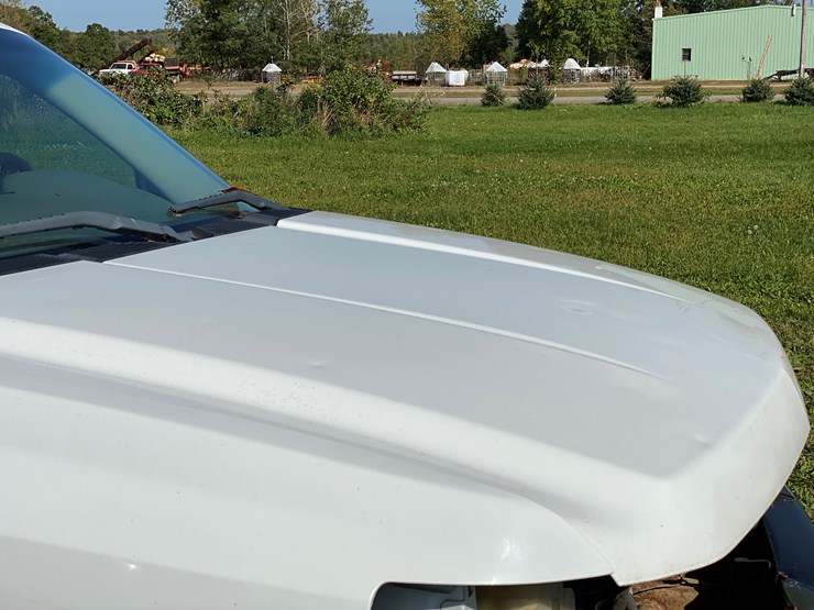 #1598-•-2010-chevy-silverado-1500-regular-cab-pickup-truck-(no-title)-image-40