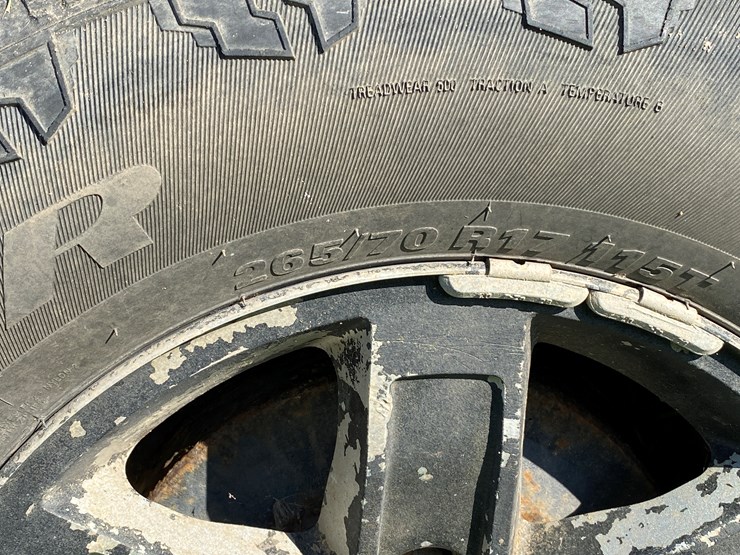 2010-gmc-sierra-1500-image-33