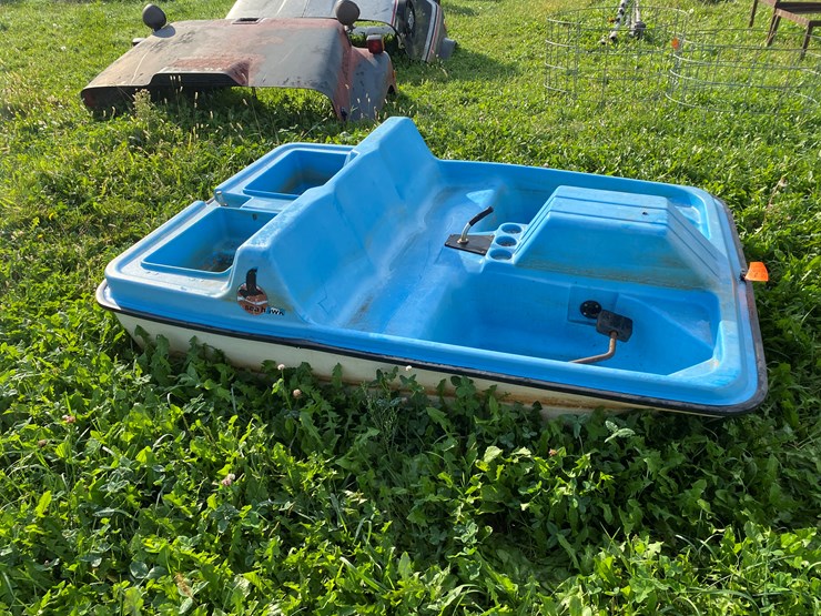 #1645-•-seahawk-paddle-boat-image-4