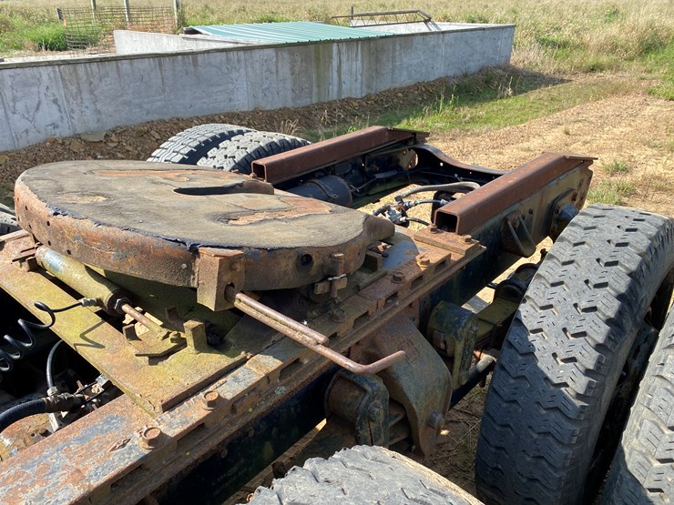 1987-ford-l9000-image-11