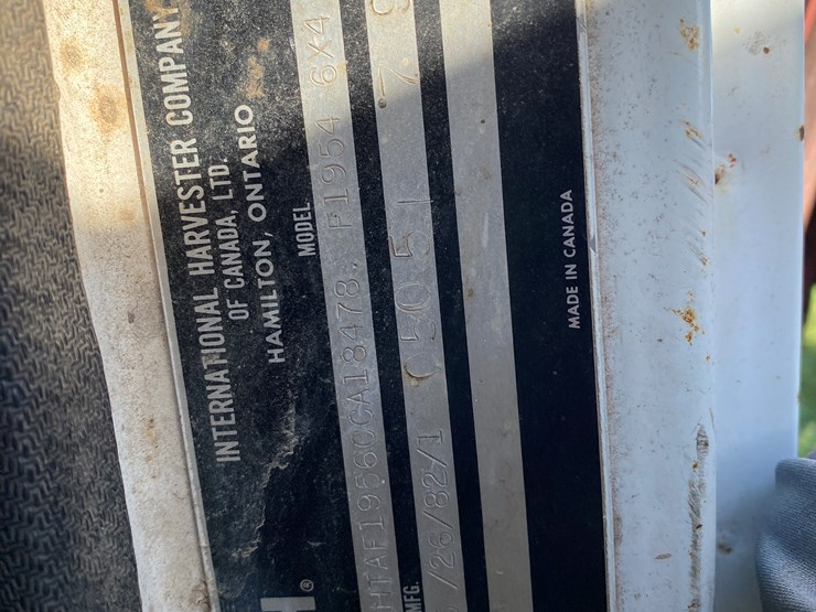 1982-international-dt466-image-51