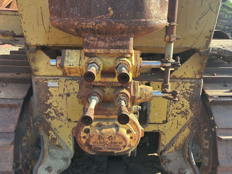 caterpillar-d6-image-21