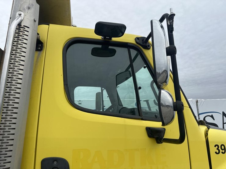 2004-caterpillar-3126-image-18