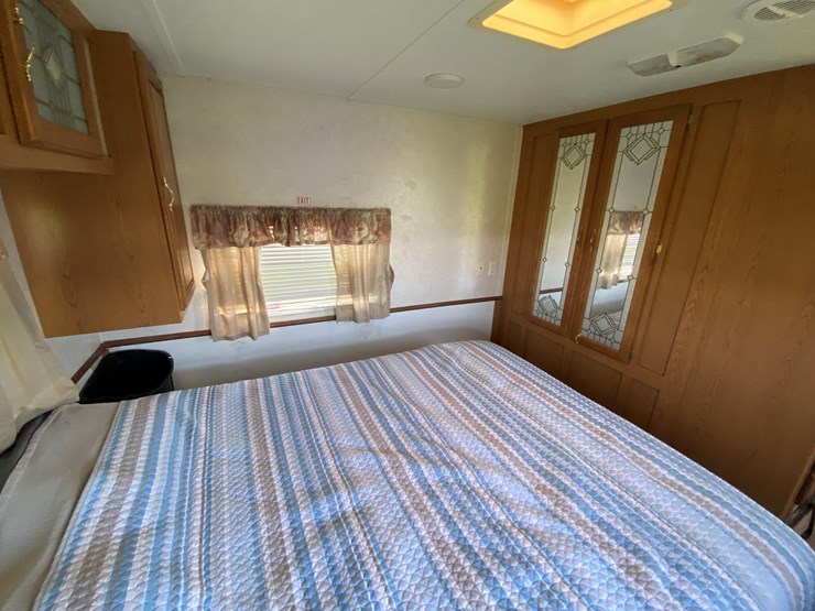 #1607-•-keystone-sprinter-360fk-camper,-(no-title)-image-59