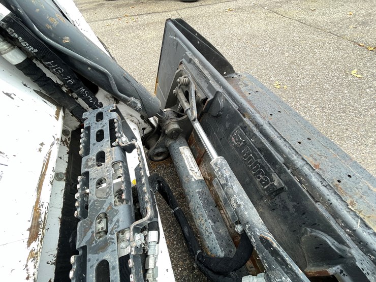 #5503-•-2021-bobcat-skid-steer-image-30