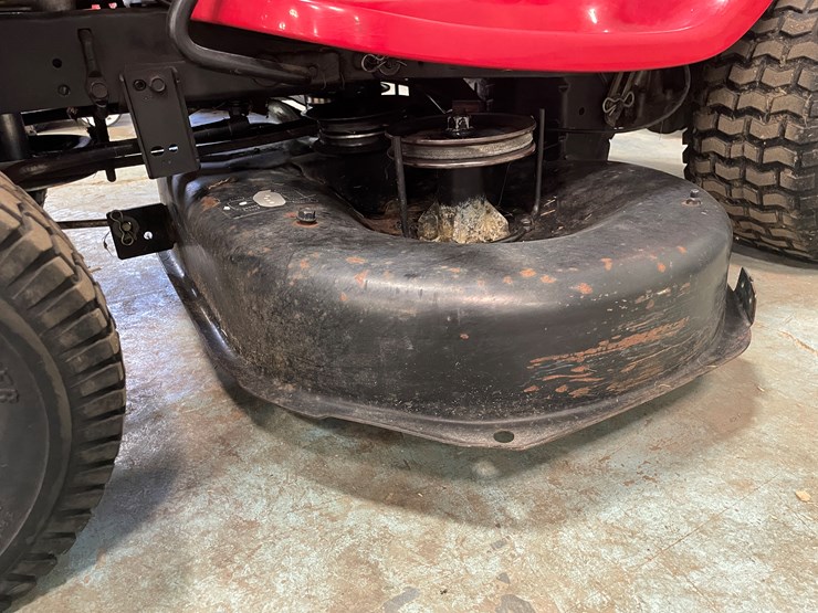 #7236-•-poulan-pro-xt-42"-riding-mower,-needs-head-gasket-image-23