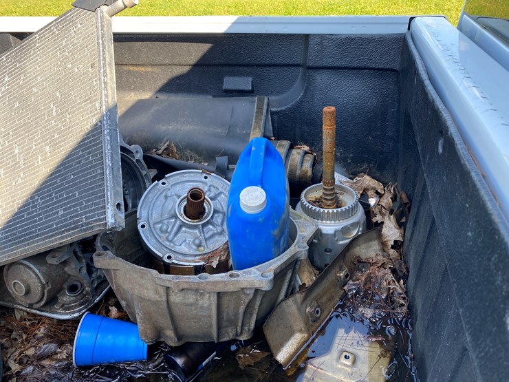 #1598-•-2010-chevy-silverado-1500-regular-cab-pickup-truck-(no-title)-image-28