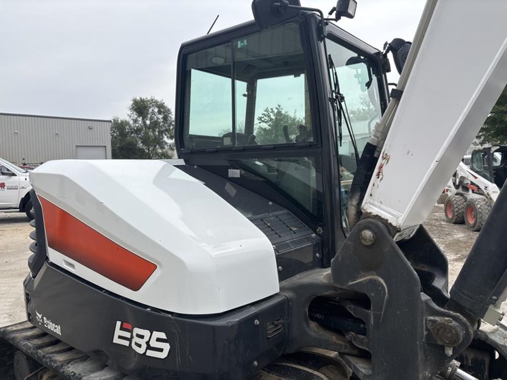 2019-bobcat-e85-image-14