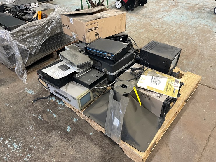 #7244-•-misc.-electronic-equipment-image-1