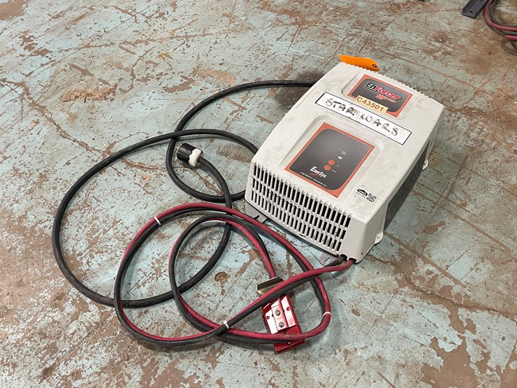 #7223-•-enersys-12-cell-battery-charger-image-1