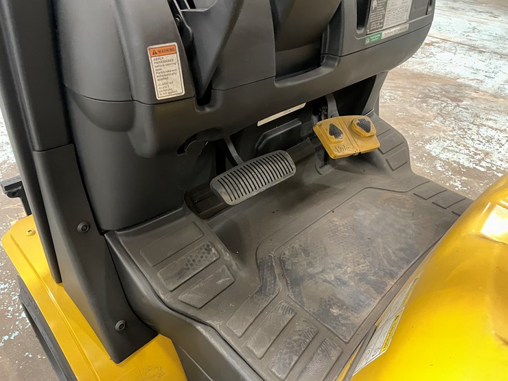 #5559-•-2017-yale-glc070-lp-forklift-image-22