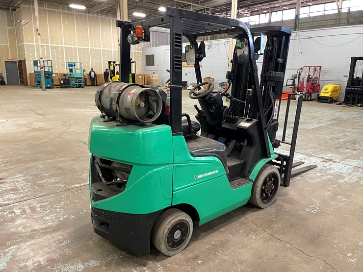 2018-mitsubishi-fgc25n-image-5