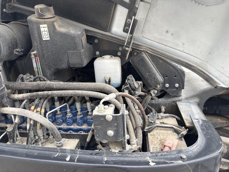 2019-bobcat-e85-image-19