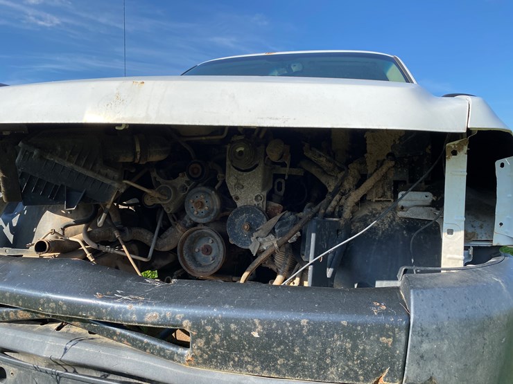 #1598-•-2010-chevy-silverado-1500-regular-cab-pickup-truck-(no-title)-image-43