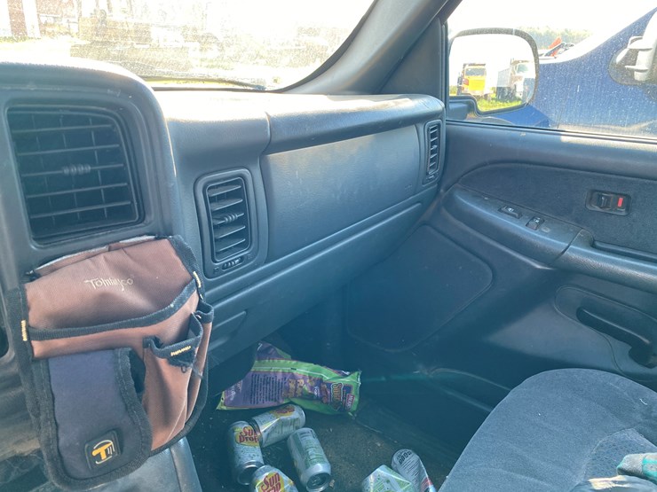 #1599-•-2000-chevy-silverado-1500-extended-cab-pickup-truck-(has-wi-title)-image-54