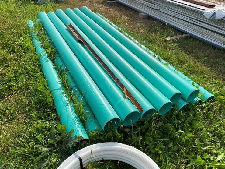 #1670-•-pile-of-6"-pvc-sewer-pipe-image-3