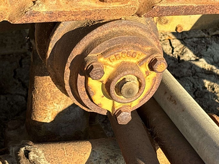 caterpillar-d6-image-15