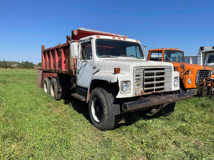 1982-international-dt466-image-130