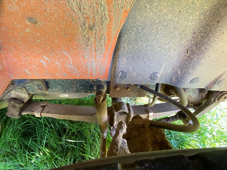 international-4900-image-39