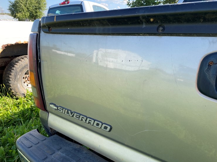 #1599-•-2000-chevy-silverado-1500-extended-cab-pickup-truck-(has-wi-title)-image-24