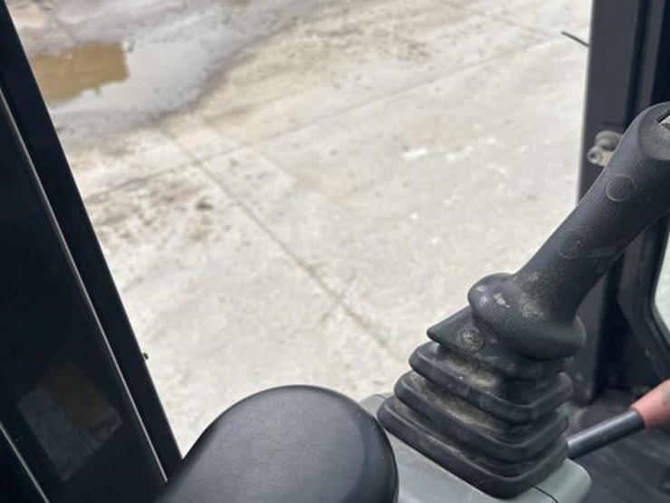 2019-bobcat-e85-image-52