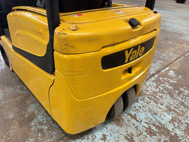 #5565-•-2020-yale-erp040-electric-forklift-image-26
