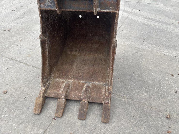 2019-bobcat-e85-image-35