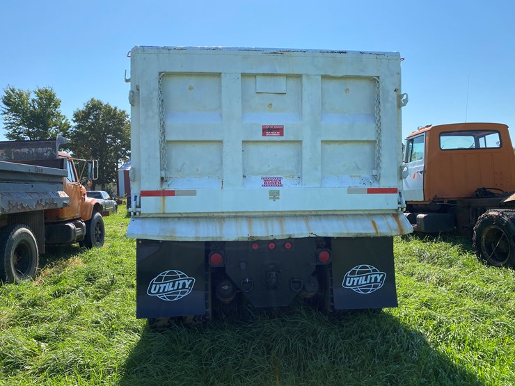 1988-ford-l9000-image-5