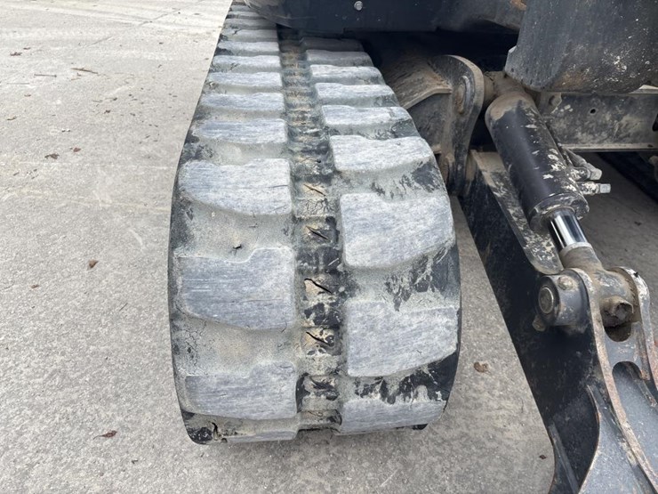 2019-bobcat-e85-image-67