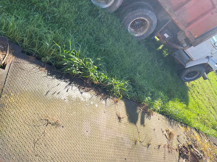 1982-international-dt466-image-6